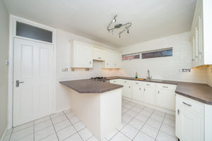 BREAKFAST KITCHEN- click for photo gallery